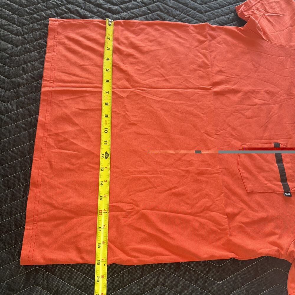 Oakley Hydrolix Shirt Men Large Orange Short Sleeve Athletic Zipper Pocket Gym - Picture 4 of 7